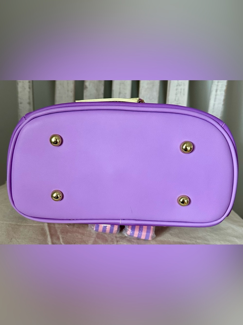 Loungefly Tangled Rapunzel’s Exclusive Floral Flap Mini Backpack with Coin Bag - Picture 5 of 10